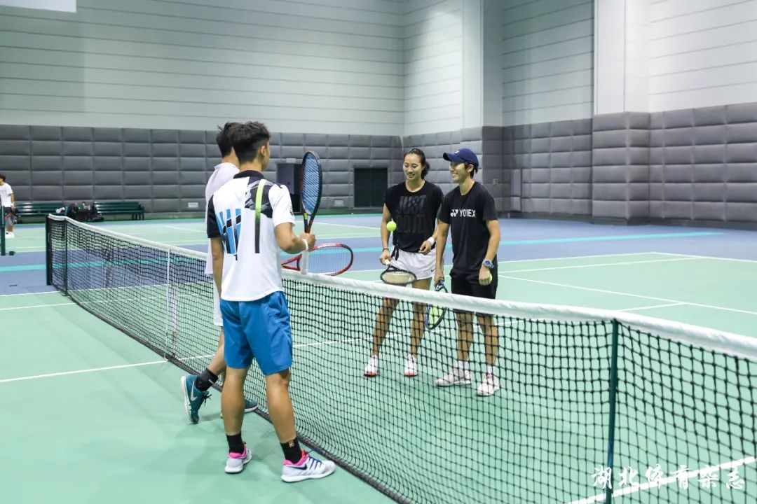 露任何情绪 露任何情绪