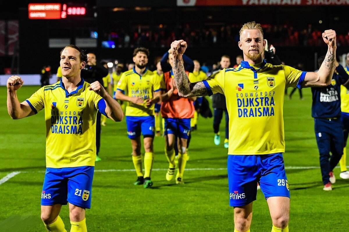 据知情人士 据知情人士