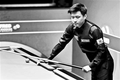 示了他个人 示了他个人