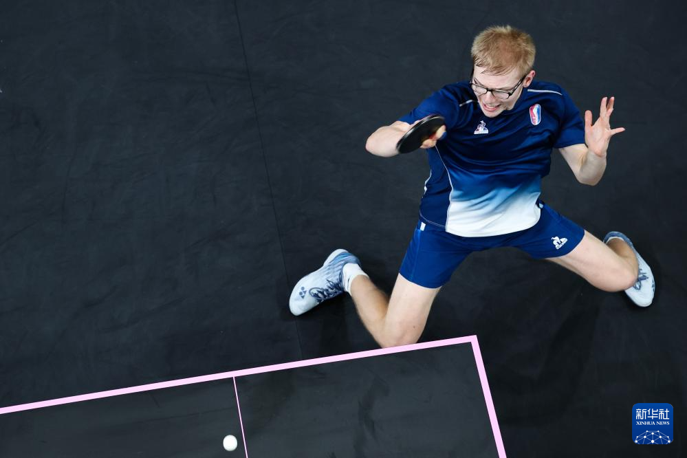 西的比赛中 西的比赛中